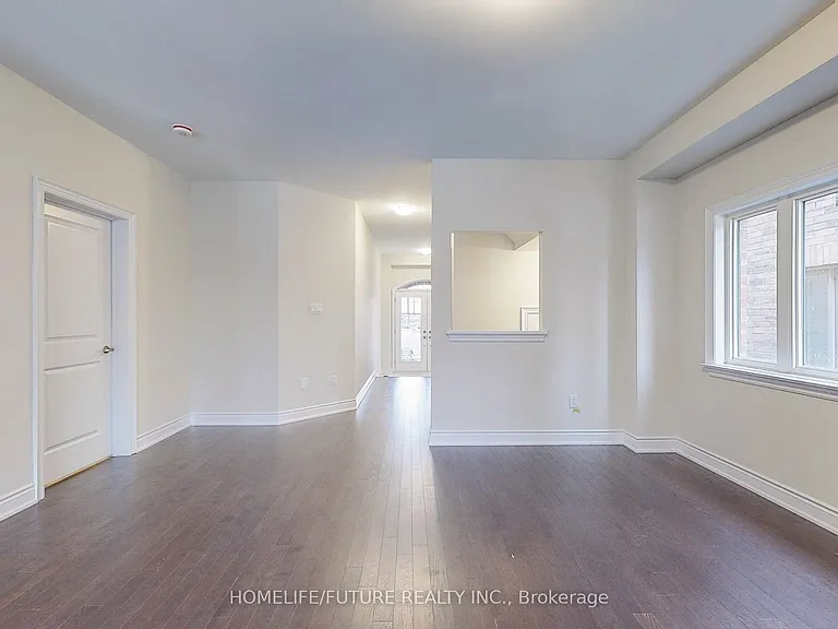 227 Heritage St — Photo 6