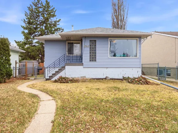 9745 68th Ave NW, Edmonton, AB T6E 0R3