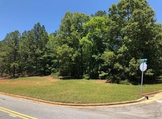 609 Pheasant Ridge Dr, Warner Robins, GA 31088