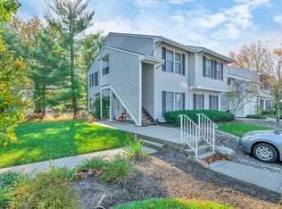 156 Mockingbird Ct, Three Bridges, NJ 08887