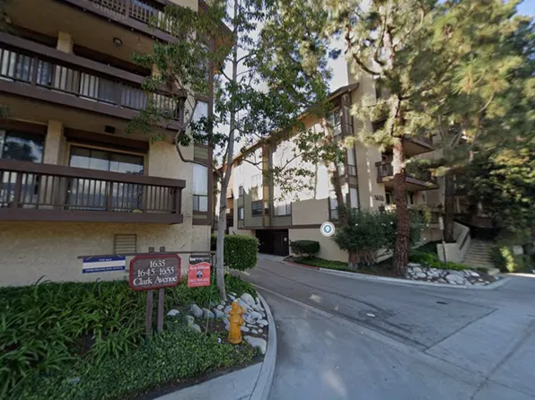 1635 Clark Ave Unit 207, Long Beach, CA 90815