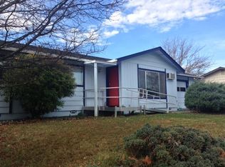 1033 Arana Dr, Phoenix, OR 97535