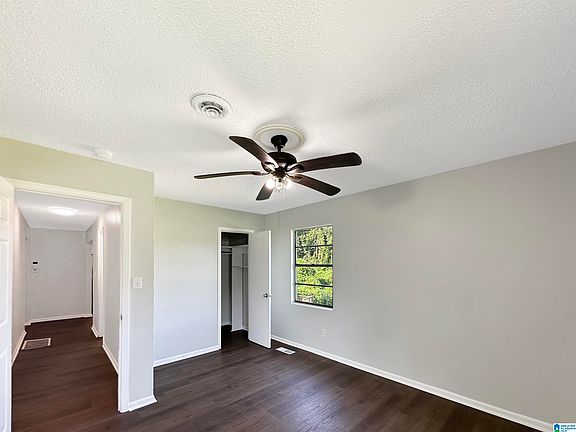 5th image of 2327 Treadwell Rd
