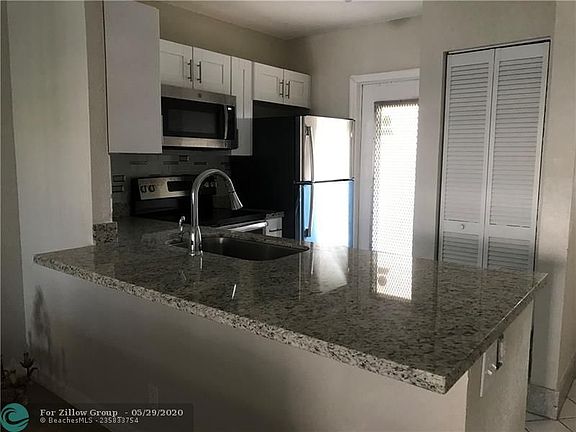 4th image of 3430 NW 52nd Ave APT 211