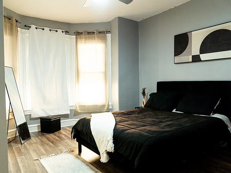 5021 Race St — Photo 4