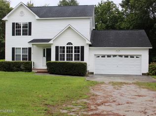555 Bear Creek Rd, Hubert, NC 28539