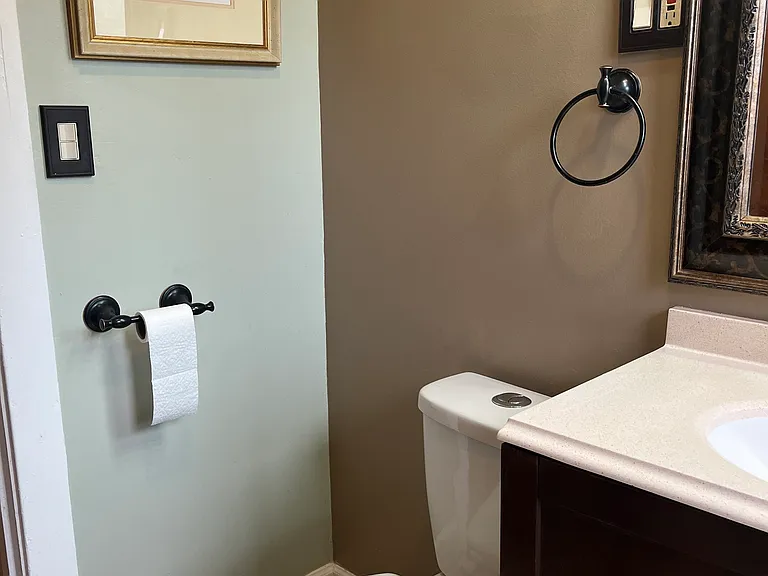 8037 Floral Ave #2 — Photo 9
