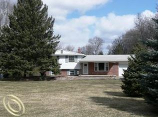 3500 Norton Rd, Howell, MI 48843