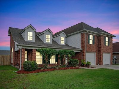 164 Evangeline Trce, Belle Chasse, LA, 70037