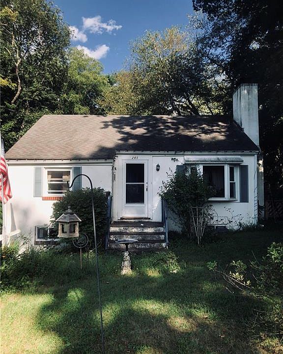 1st image of 285 Locust Ave