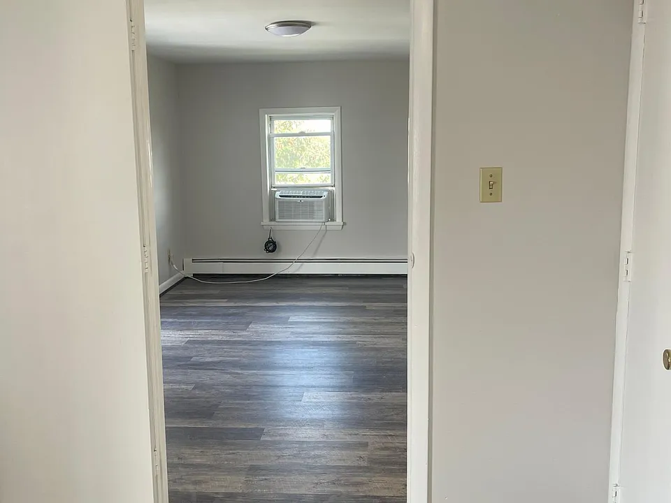 29 E Stevens St #3