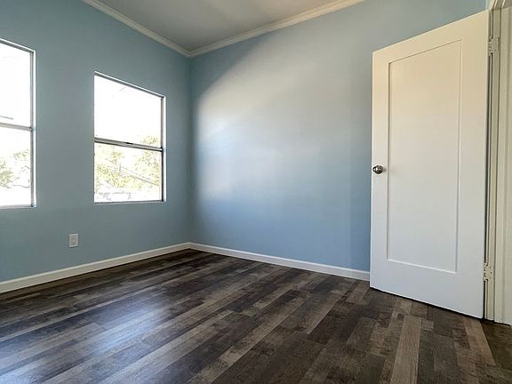 5th image of 1217 E Harvard St #1221-B