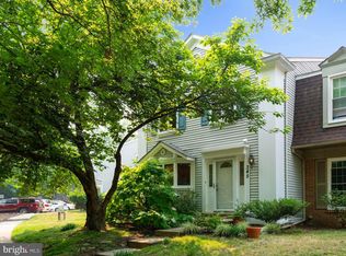 345 Crescendo Way, Silver Spring, MD 20901