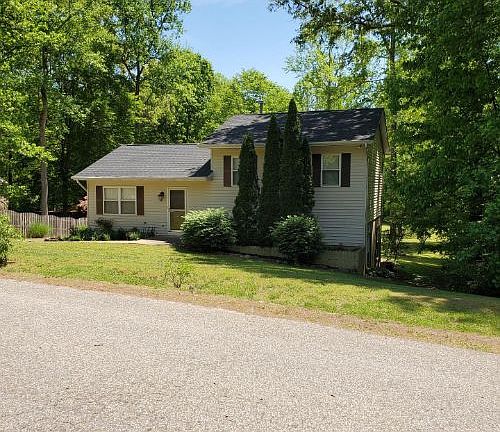 2nd image of 10309 Meadowlark Ln