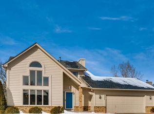 9225 Loch Lomond Blvd, Minneapolis, MN 55443