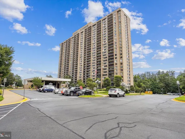 3705 S George Mason Dr APT 1717S, Falls Church, VA 22041