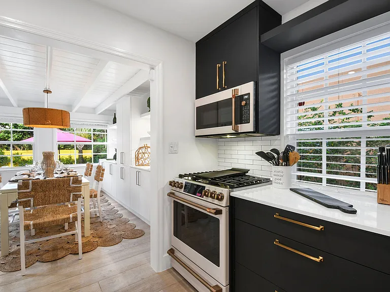 612 N Palmway — Photo 9