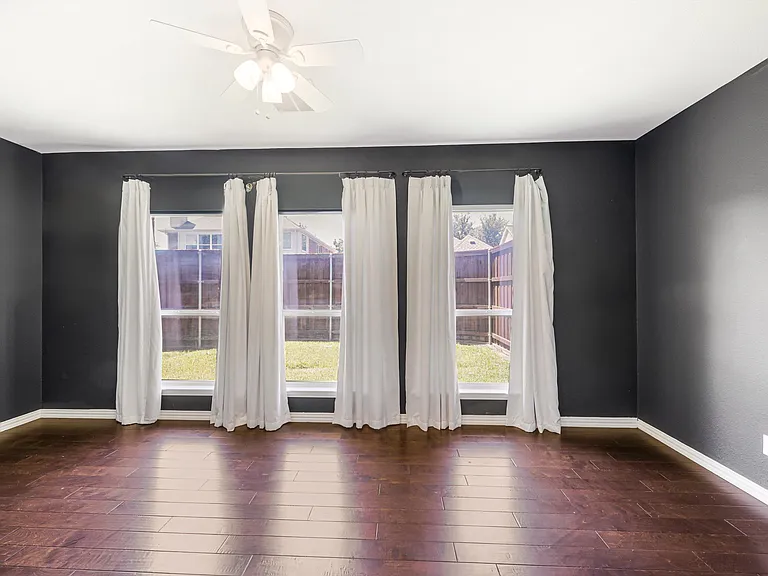 957 Turnstone Trl — Photo 5