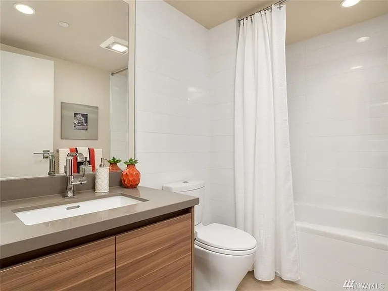 583 Battery St #1708 — Photo 11