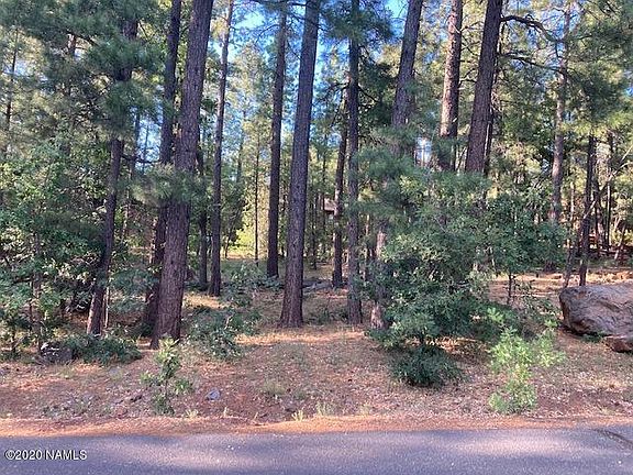 2nd image of 1240 E Wildwood Pl