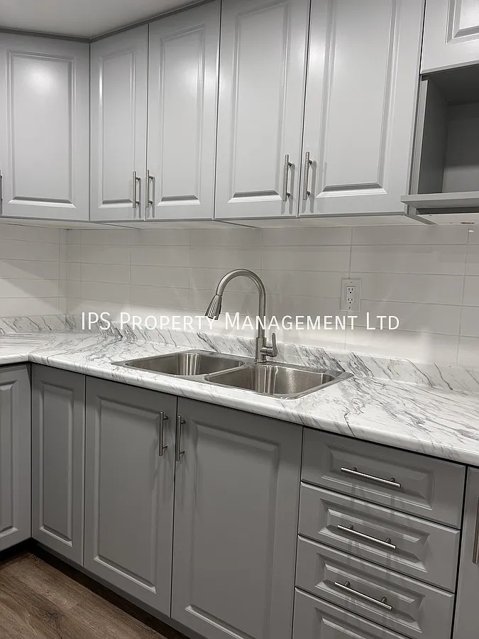 2 Bed | 1 Bath - 644 Moira St W - All utilities Included — Photo 3