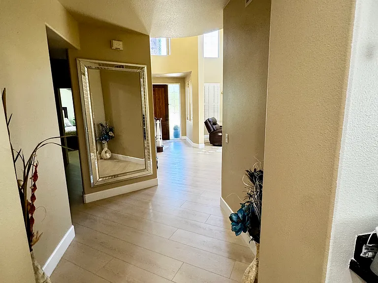 11239 Vandemen Way — Photo 7