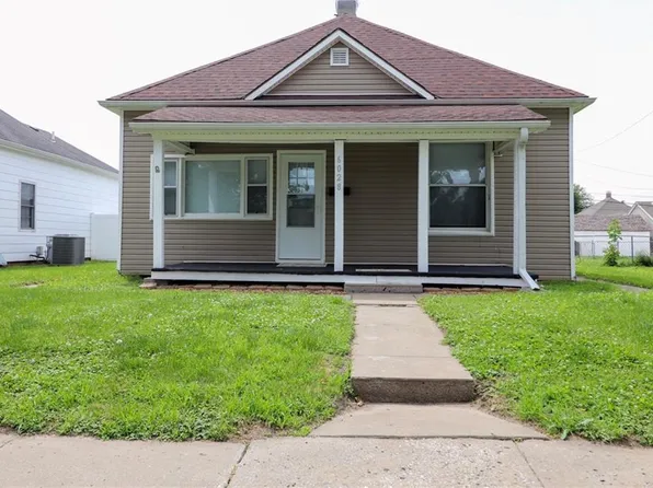 6028 Meade St, Saint Joseph, MO 64504
