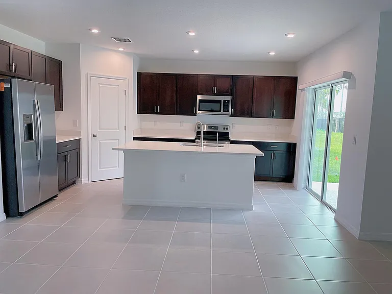 5220 Tuscany Ln — Photo 4