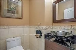 12 Lochinvar Cres — Photo 6