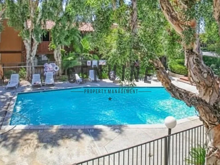 1040 W Macarthur Blvd #50 — Photo 22