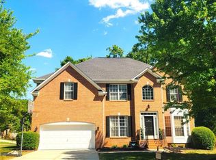 9310 Autumn Applause Dr, Charlotte, NC 28277
