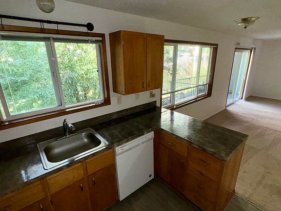 4th image of 17160 Avondale Way NE APT 7