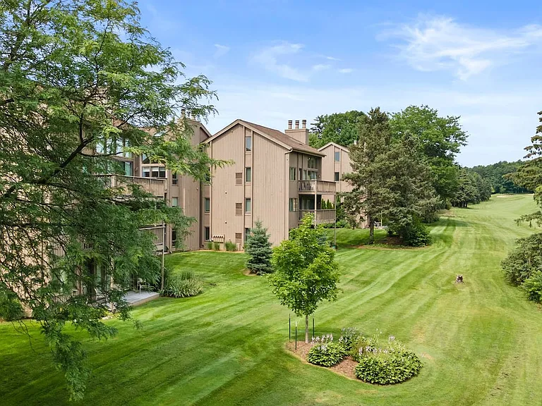 5559 Golfview Ct #44 — Photo 28