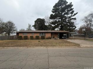 1301 Eastfield St, Conway, AR 72034