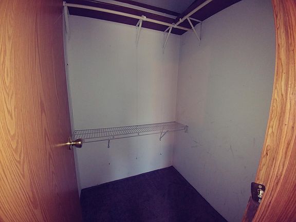5th image of 412 Saddle Dr