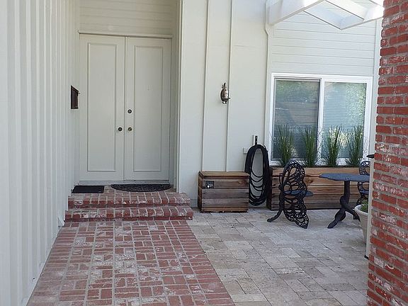Entry Way 1