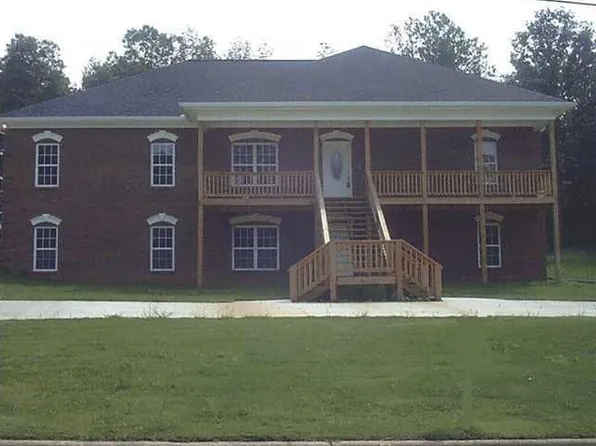 3236 Bobwhite St, Hobson City, AL 36203