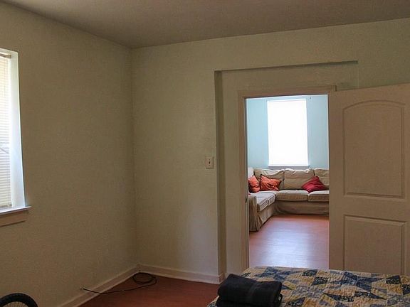 4th image of 1724-26 Marais St