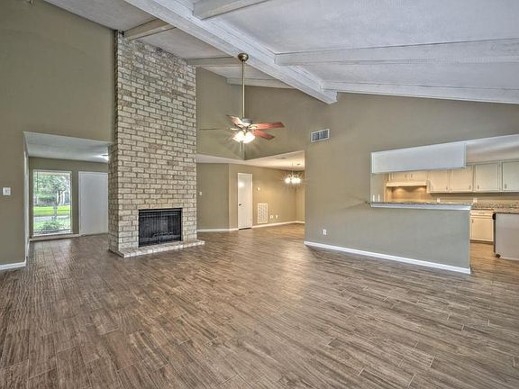 5th image of 3127 Frontier Dr