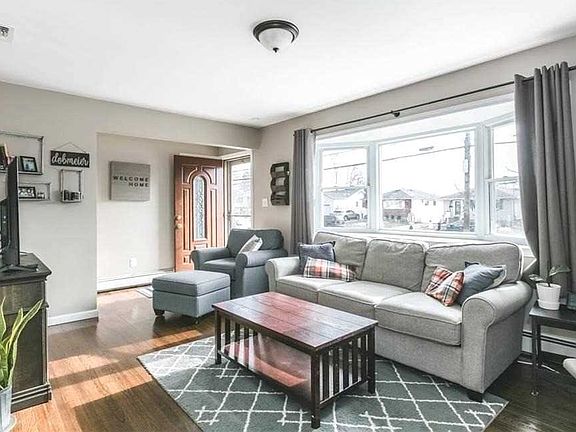 3rd image of 179 Prairie Dr