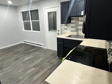2 bed, $1,600 — Photo 2