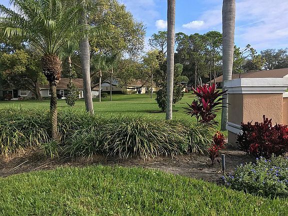 4th image of 1390 Oakhill Dr #104