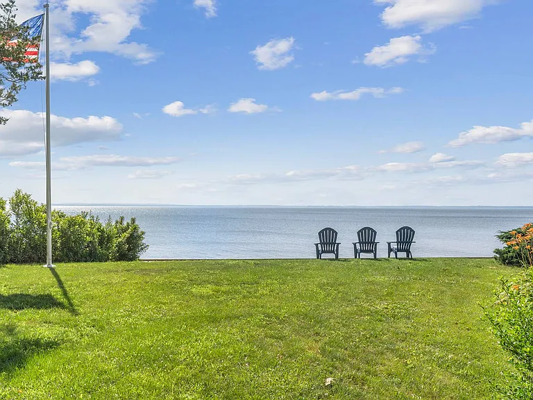 6340 Great Peconic Bay Blvd — Photo 1
