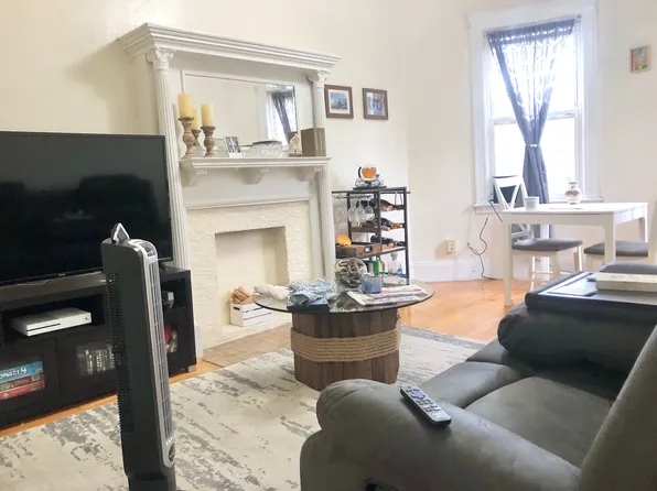 1325-1359 Commonwealth