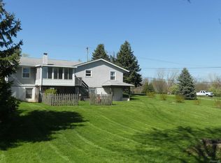 2205 Holton Rd, Grove City, OH 43123