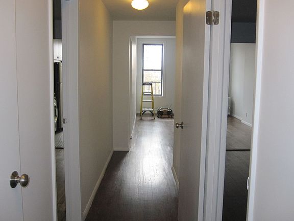 4th image of 258 5th Ave APT 2R