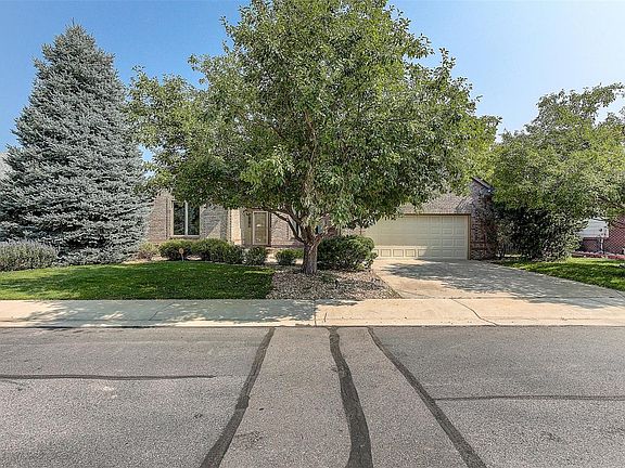 2nd image of 7840 W Oxford Cir