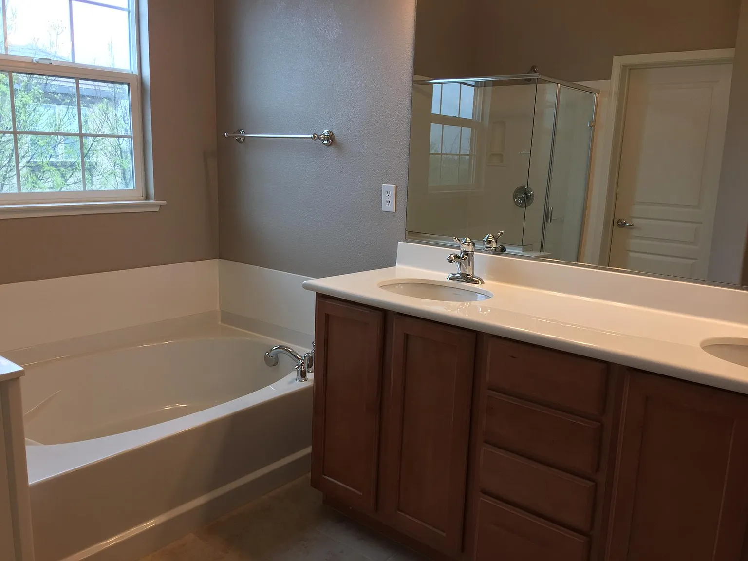 42 W Sergio Way — Photo 2