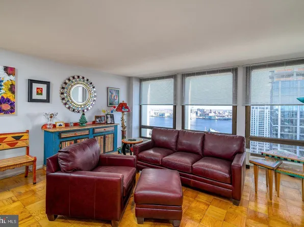 200 Locust St #23FN, Philadelphia, PA 19106