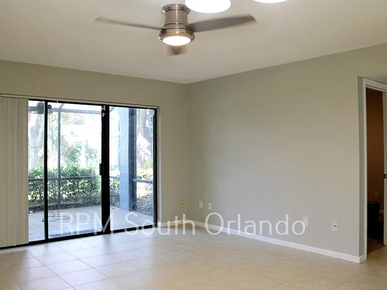 4726 Sutton Ter — Photo 4